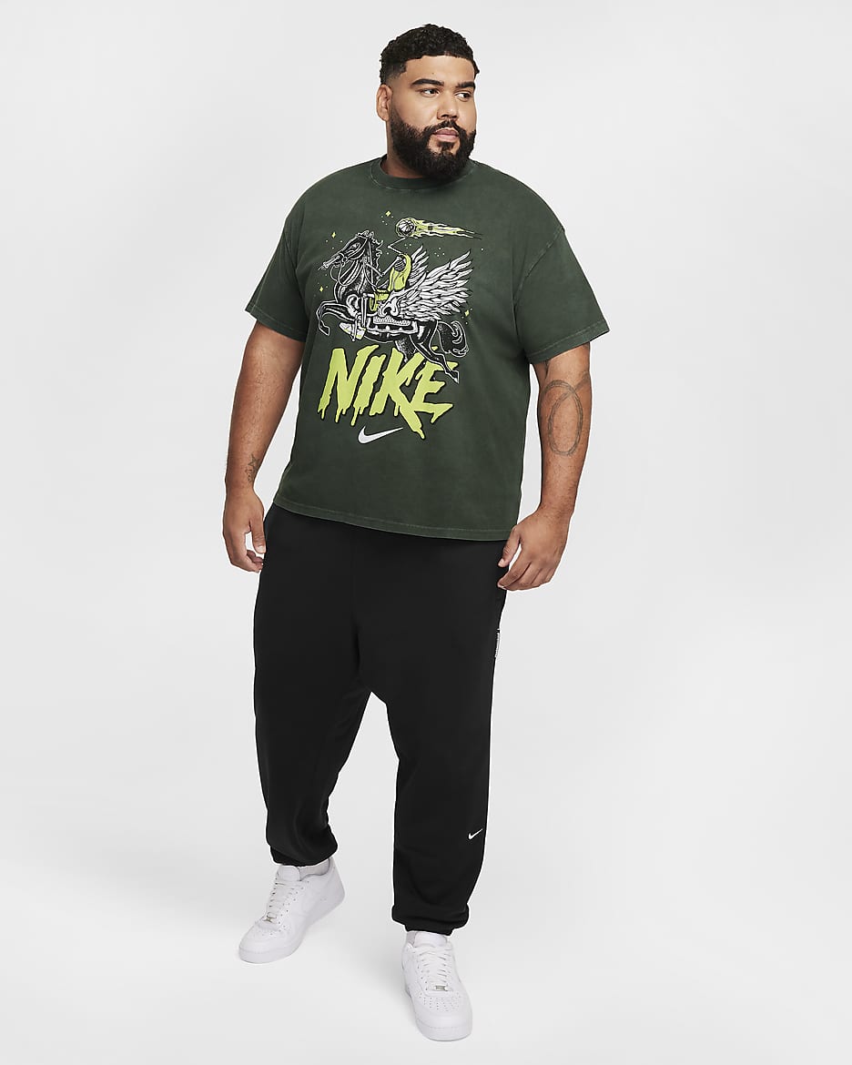 Nike Men s Max90 Basketball T Shirt